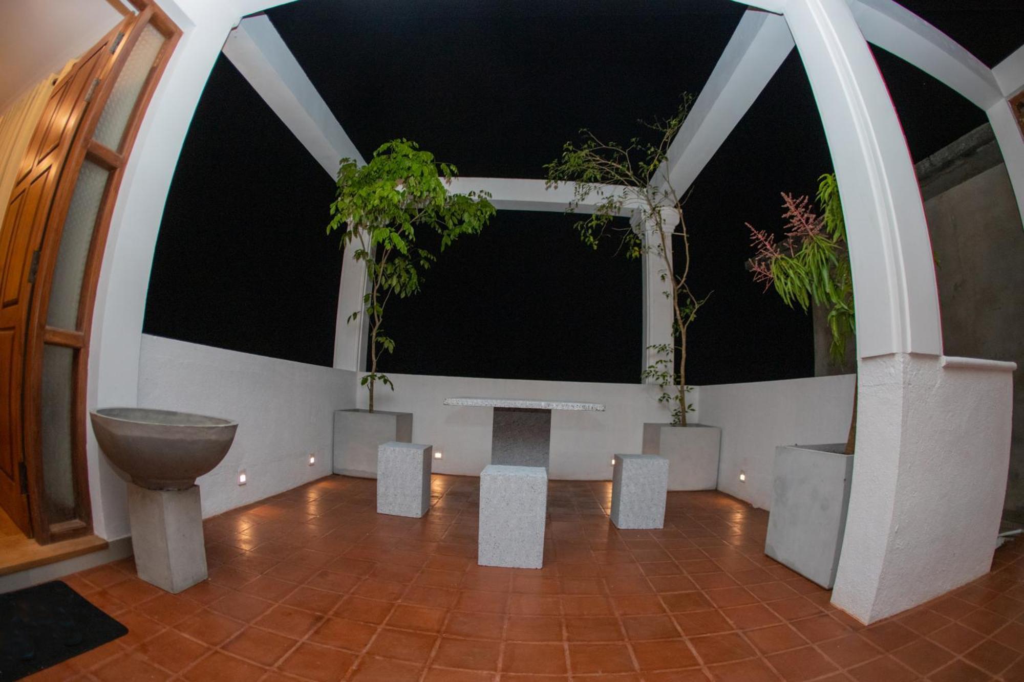 Golden Shower Inn Kandy Exteriör bild
